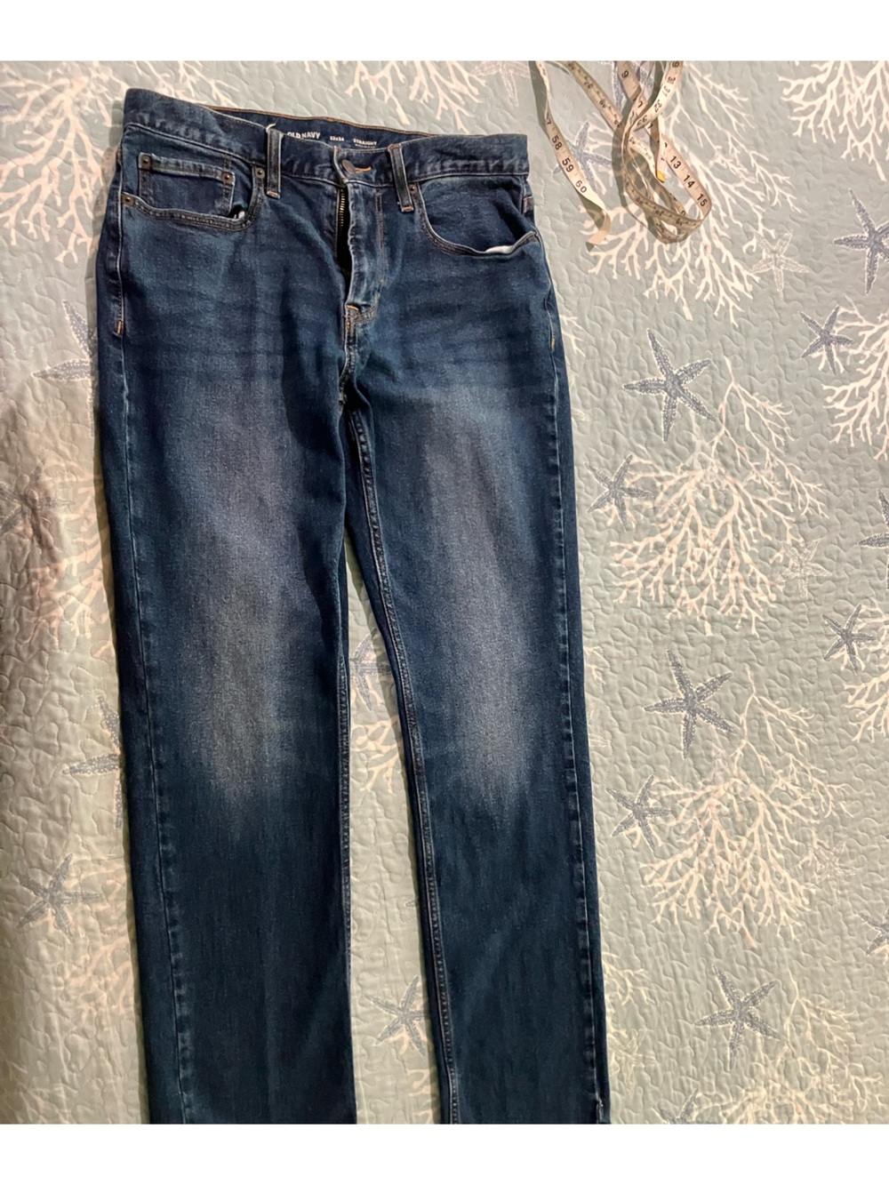 Old Navy man size 32/34 straight leg jeans